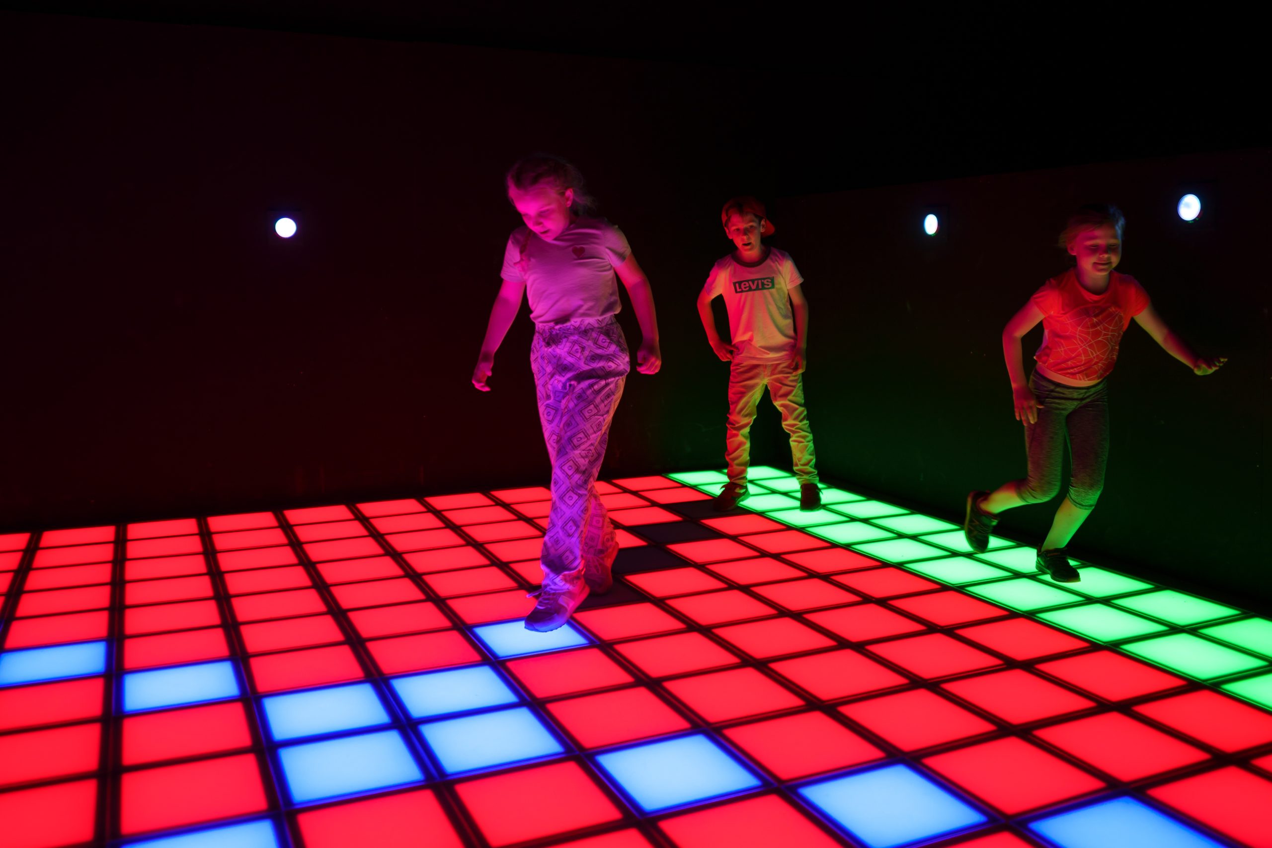 pixel games im wiener prater bei laserdance